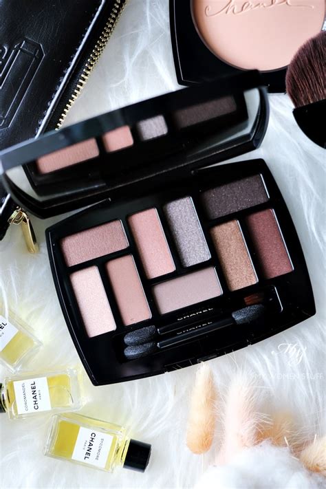 CHANEL LES INDISPENSABLES EYESHADOW PALETTE